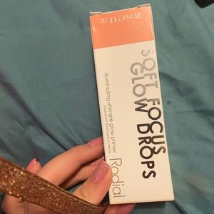 Brand new soft focus glow drops! Ultimate glow primer!